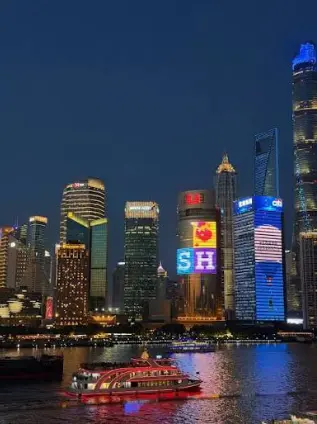 汉口路报业街与福州路文化街：广东路延安路金融外滩的黄金三角🏙