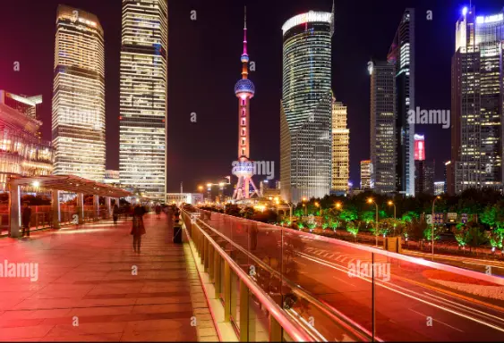 ⚡ 漕河泾科技绿洲白领的午休新宠：漕溪北路老电影寻访为何突然